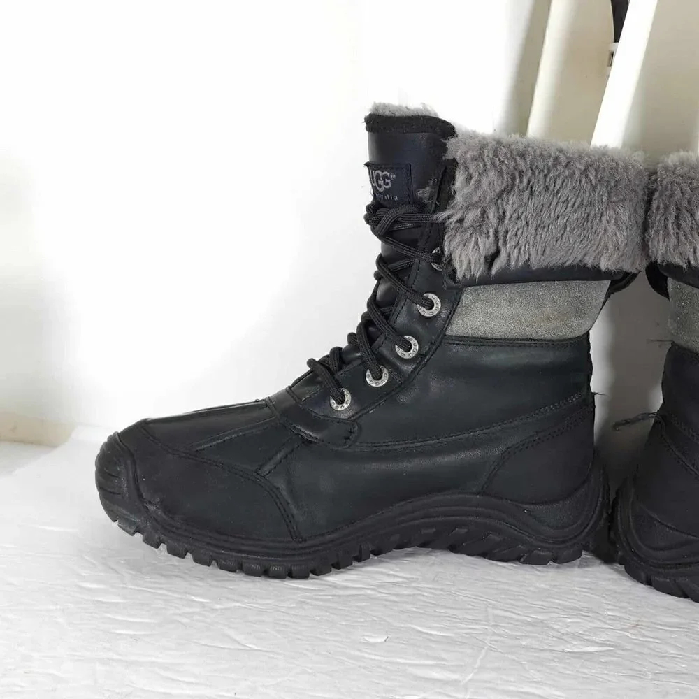 UGG Women's Adirondack Il US7 Black Leather Sheepskin Lace Up Winter Boots